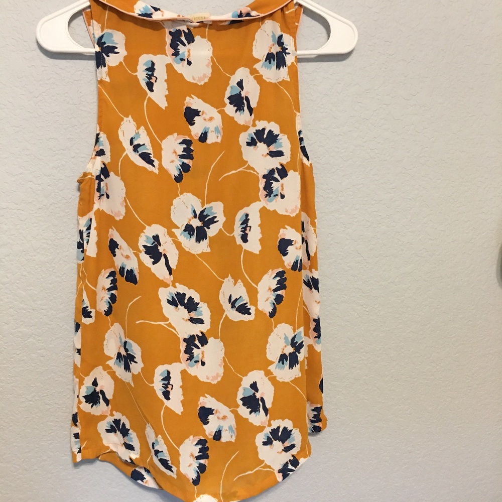 Mod Cloth top - Picture 4 of 4